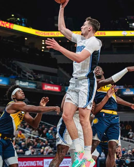 越来越近 越来越近